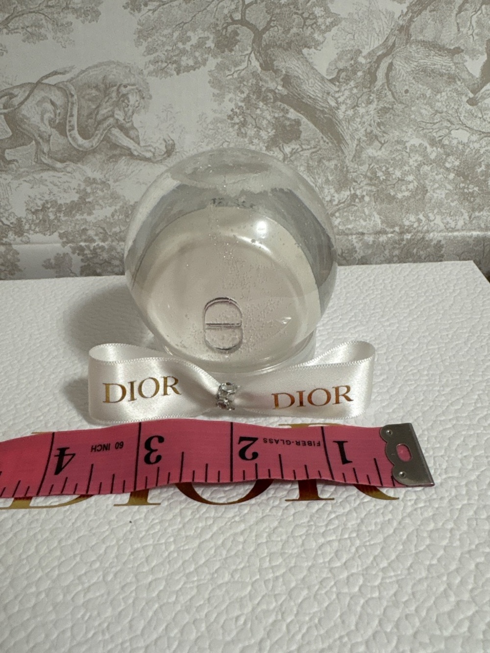 Dior mini Snowglobe - Picture 6 of 6